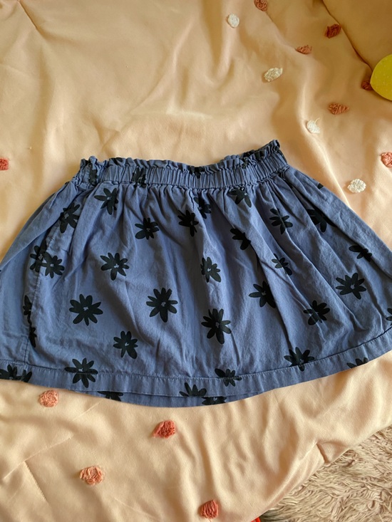 GAP Other - GAP Blue Ruffled Floral-Accent Skirt